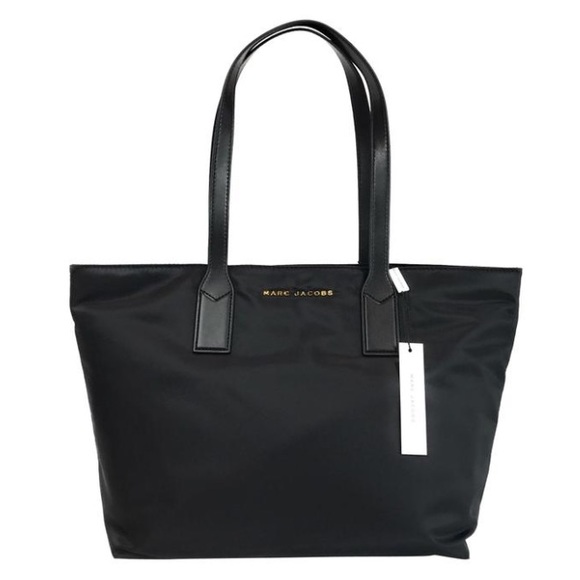 Marc Jacobs Handbags - New Marc Jacobs nylon zip top tote bag